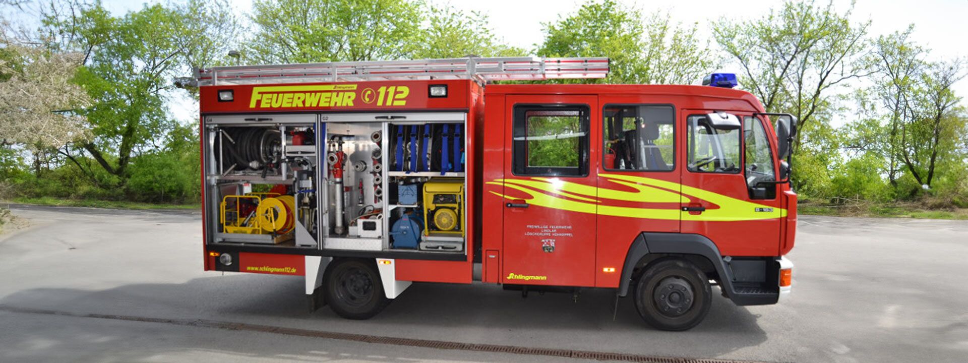 Fahrzeug Loeschgruppenfahrzeug HLF10 Freiwillige Feuerwehr der Gemeinde Lindlar